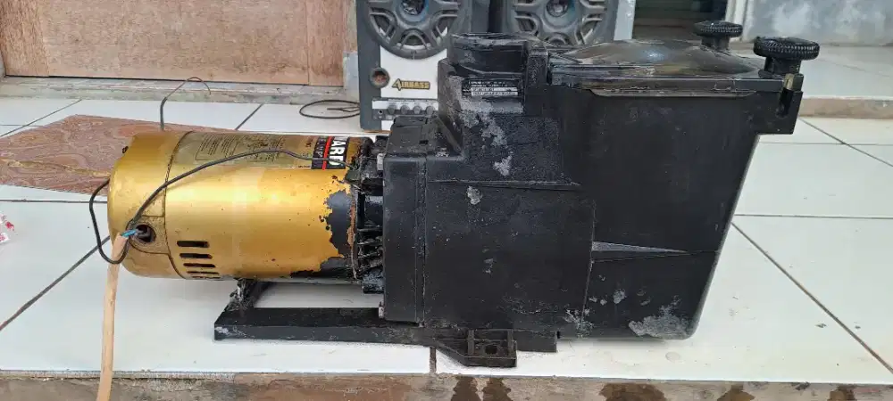 Pompa Kolam Renang Hyward 2 Hp (kondisi 90%, siap pakai)