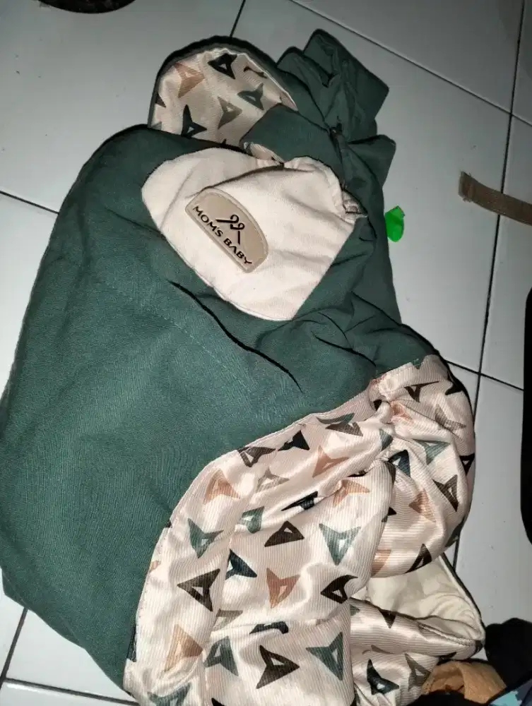Gendongan bayi selempang