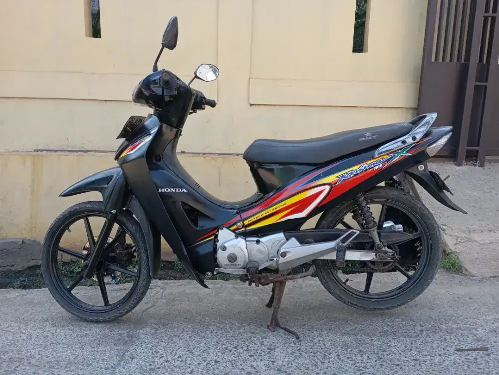 Jual kharisma 2005
