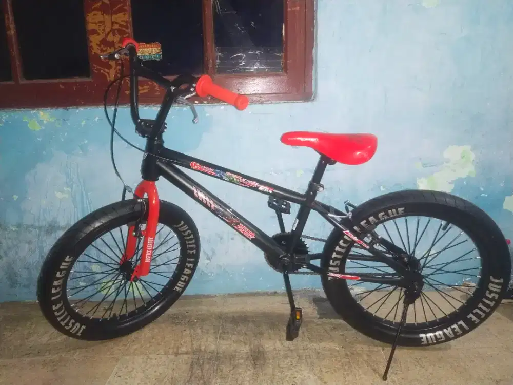 Sepeda bmx uk 20