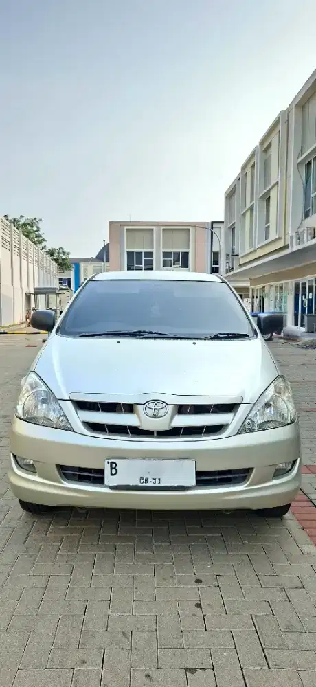 Kijang Innova G 2.0 Manual Bensin