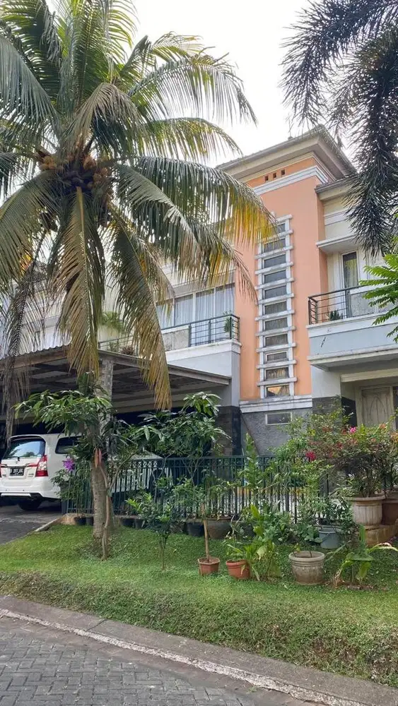Di jual rumah nyaman 2 lantai siap huni di raffless hills