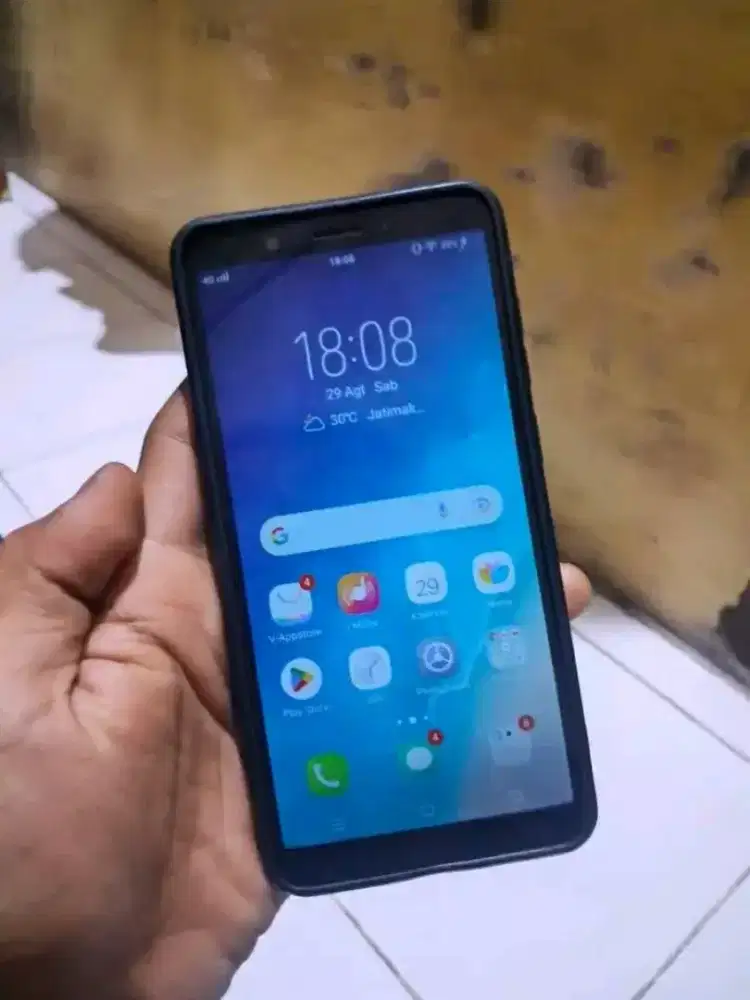 Vivo V7 plus 4/32