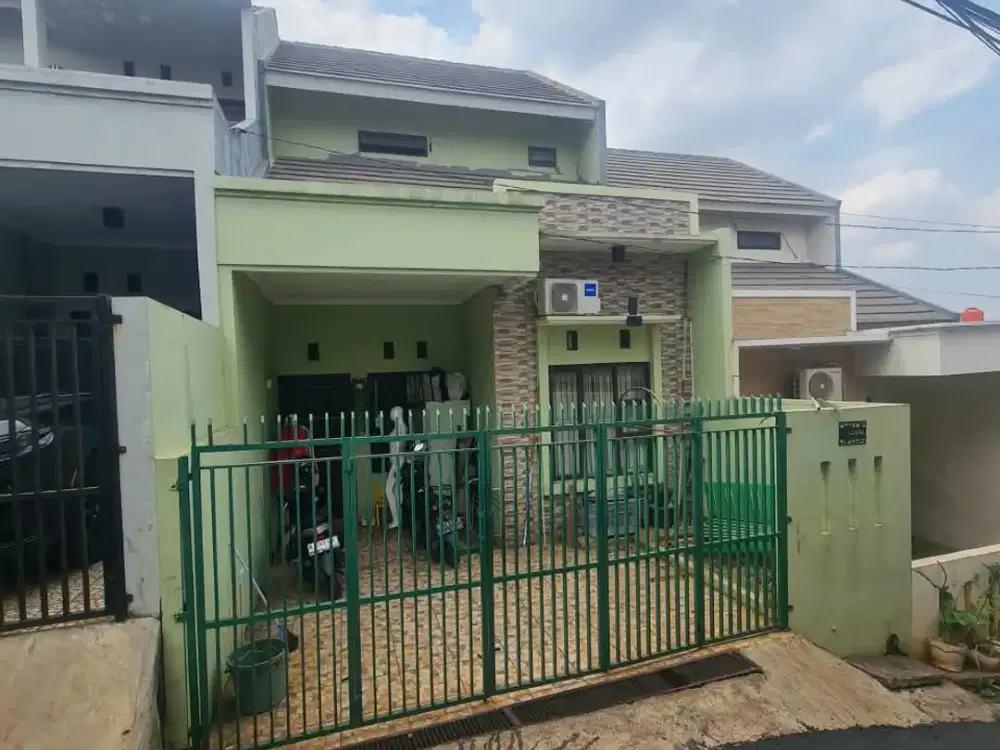 Rumah dijual Murah, 2 Lantai, Pondok Kelapa, Jakarta Timur dekat Tol Becakayu