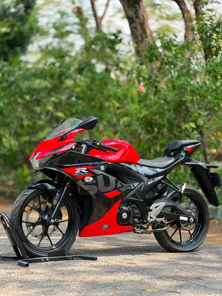 SUZUKI GSX 150R 2023 MERAH HITAM KM 6K PAJAK PANJANG SUPER GRESS