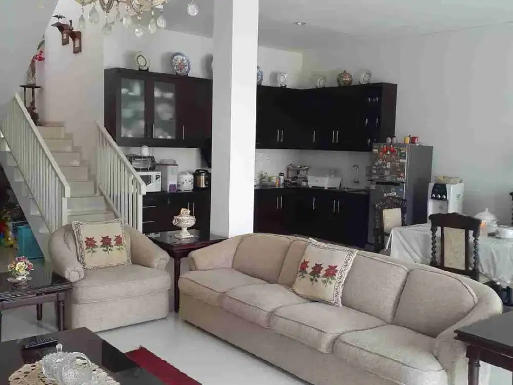 Dijual Rumah Villa di kawasan Bandung Utara
