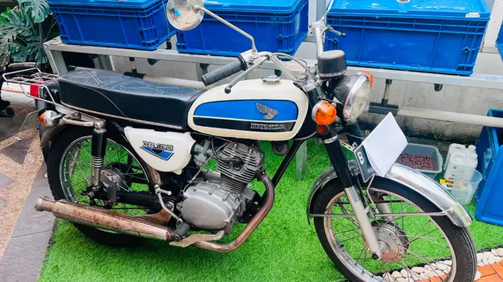 HONDA CB100 Asli Tahun 1974