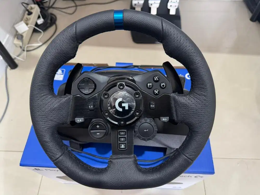 LOGITECH G923 TRUE FORCE