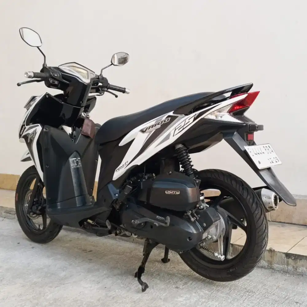 HONDA VARIO 125 ISS KZR TAHUN 2014 CASH ONLY