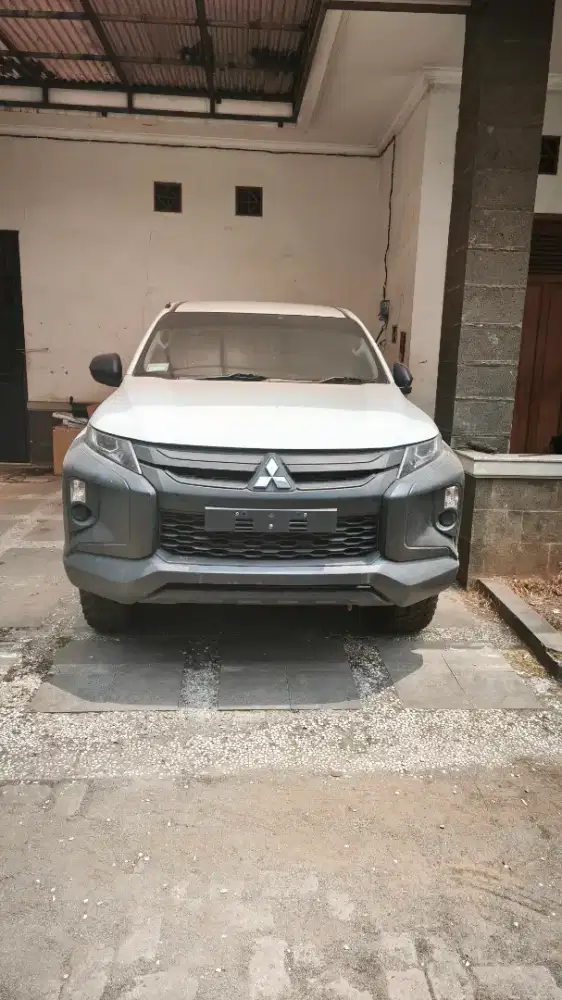 Mitsubishi Triton Double Cabin tahun 2021