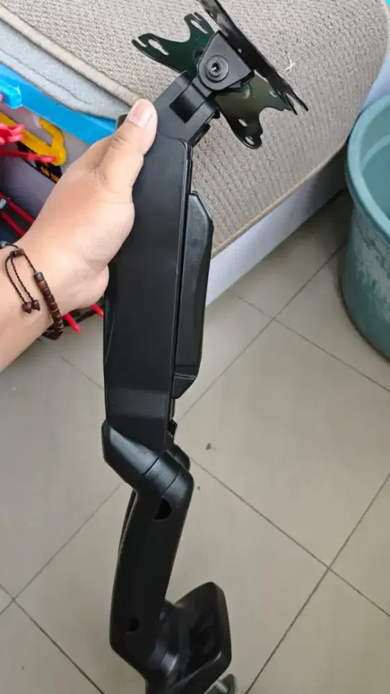 Bracket dual arm