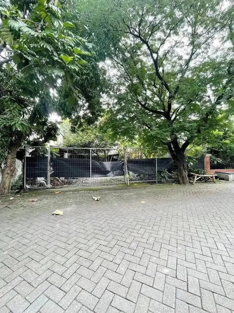 Tnh (304m2) di Gayungsari