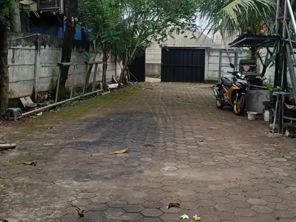 JUAL CEPAT  Lahan & bangunan setengah Jadi di Lewinanggung, CIBUBUR.
