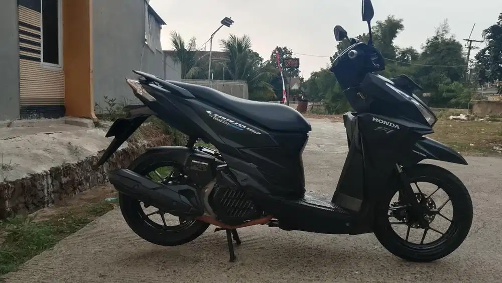 58@: PJK ON F KAB VARIO150CBS ISS 2015