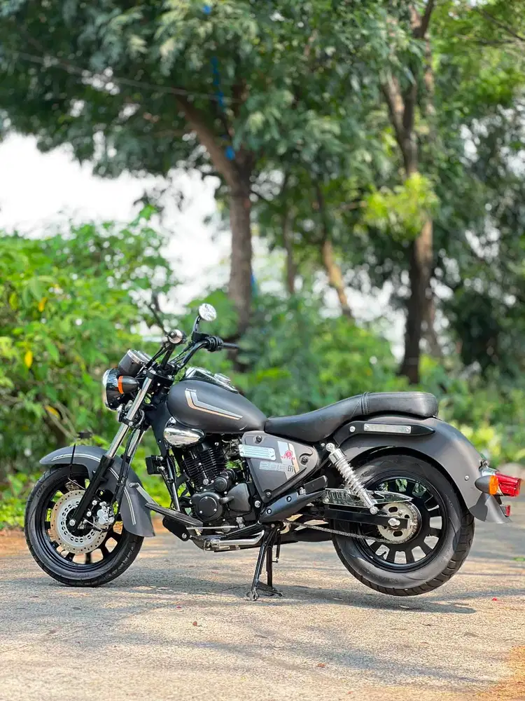 BENELLI MOTOBI 200 EFI HITAM 2022 KM 5K PAJAK PANJANG RASA BARU