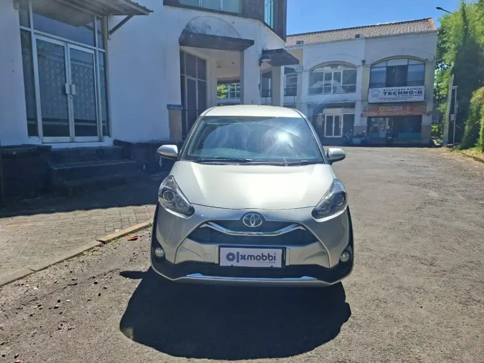 Toyota Sienta 1.5 V Bensin-AT Automatic-2021