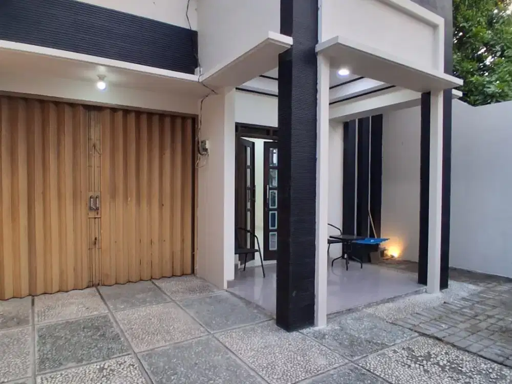 Dijual Rumah Luas dan Bagus Area Majapahit Semarang