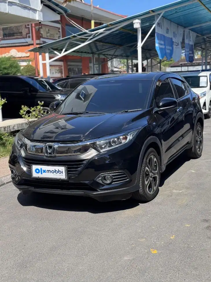 Honda HR-V 1.5 E Bensin AT 2021 Hitam (TRZ)