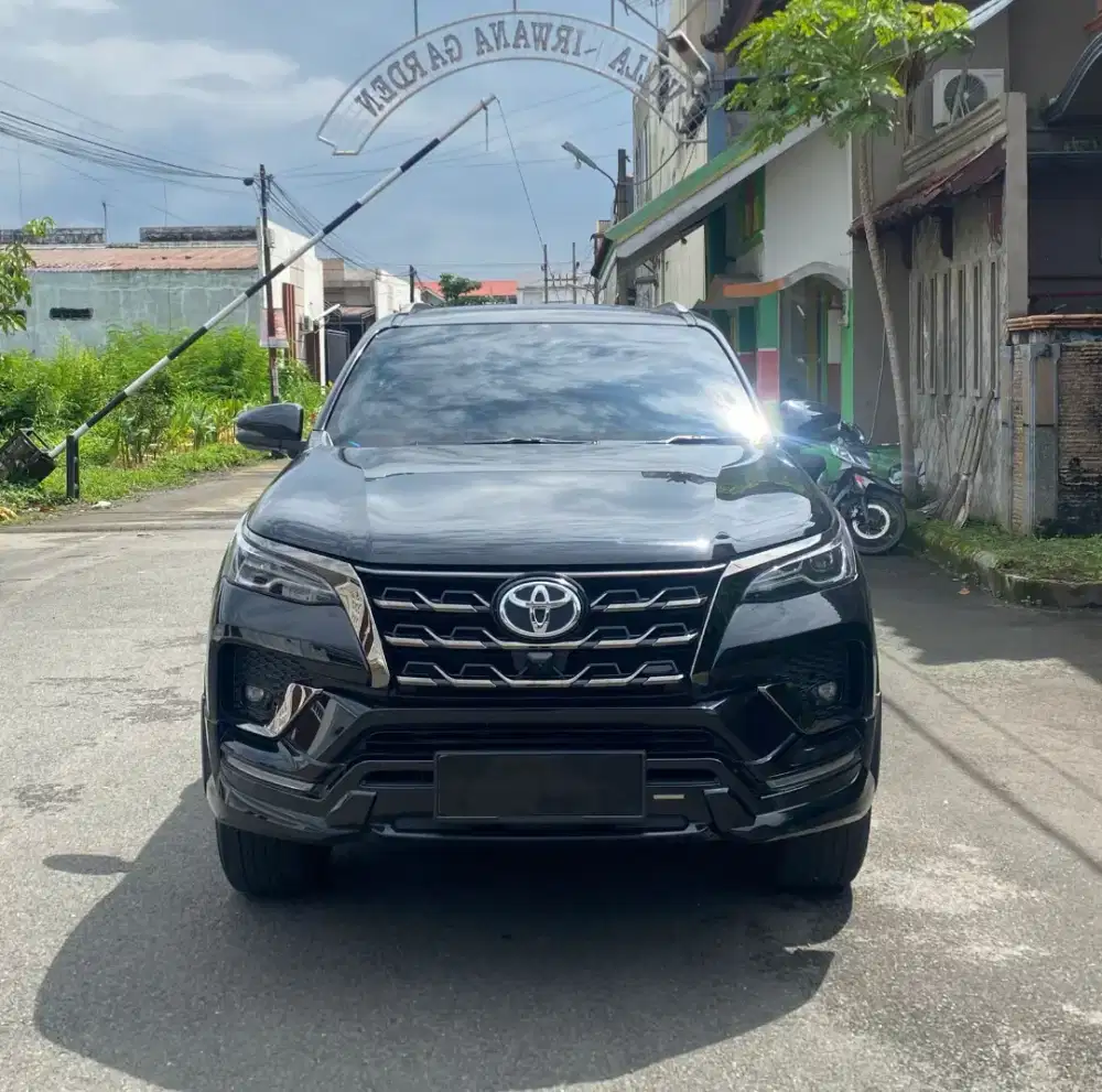 Toyota VRZ 2.8 GR Sport AT 2022