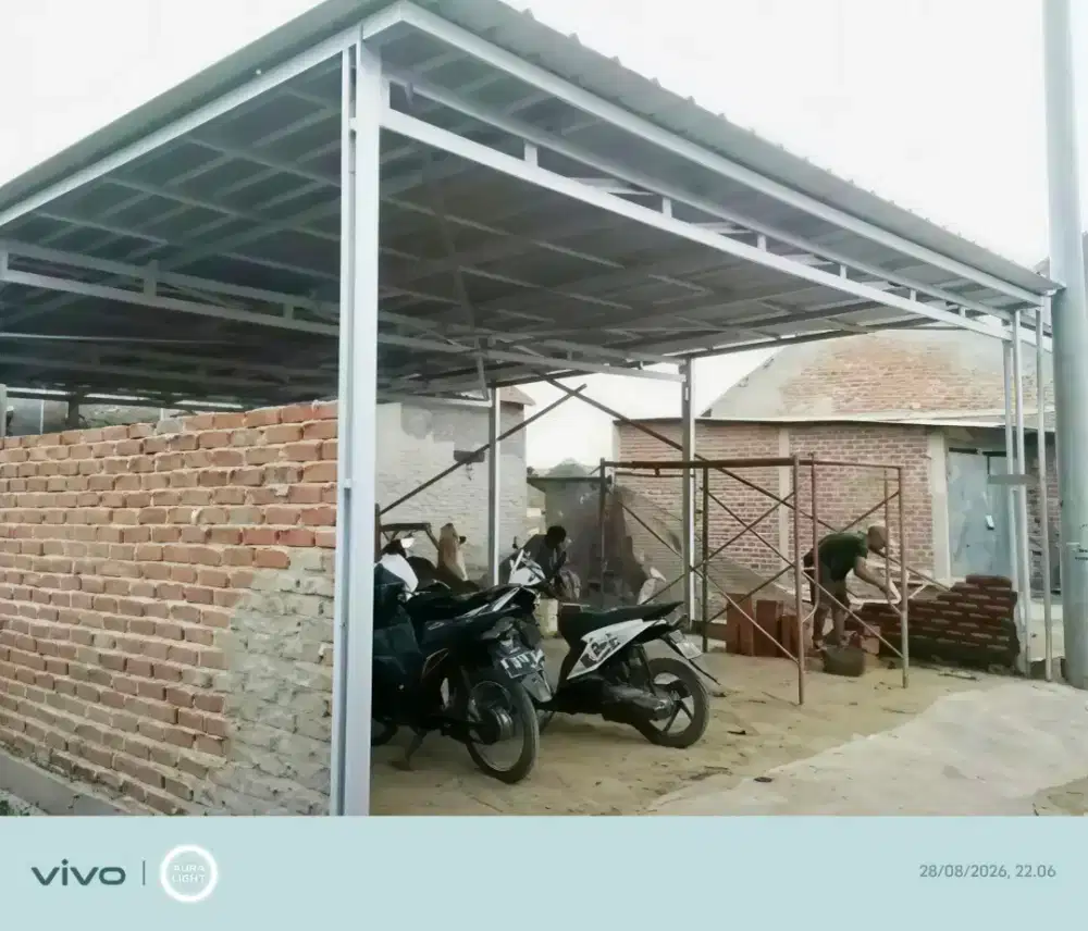 Pasang kanopi baja ringan