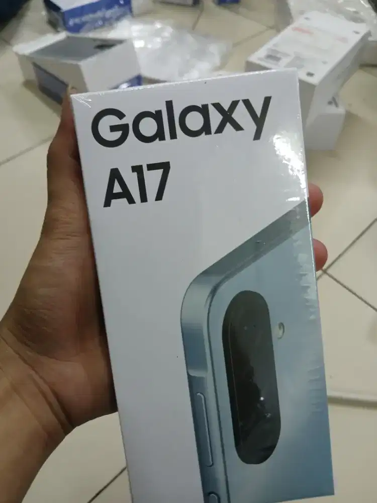 Samsung A17 8/128