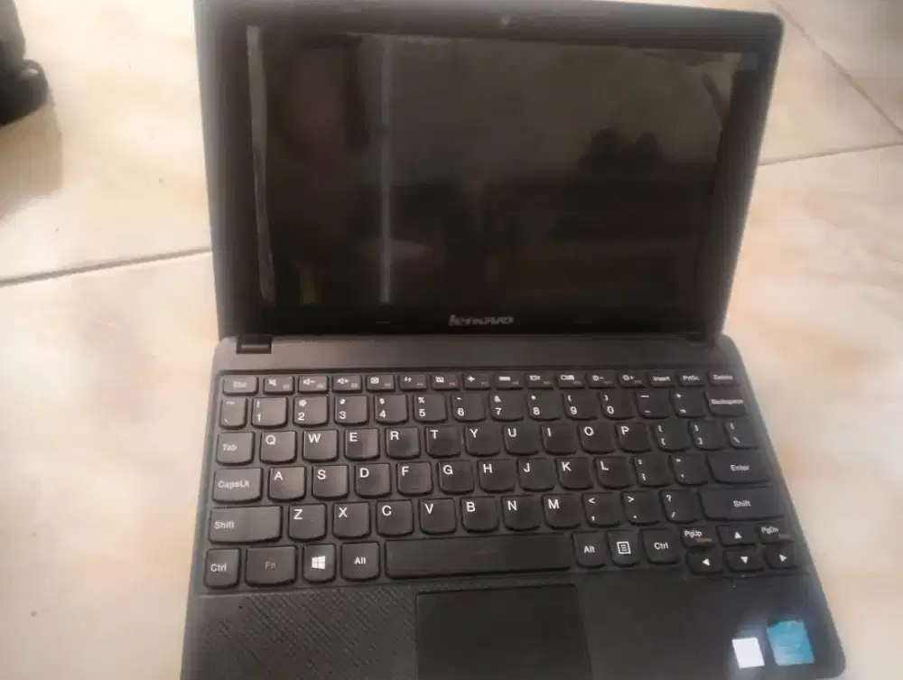 Lenovo
Intel processor
Windows 8