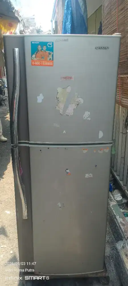 Kulkas Sharp 2 pintu