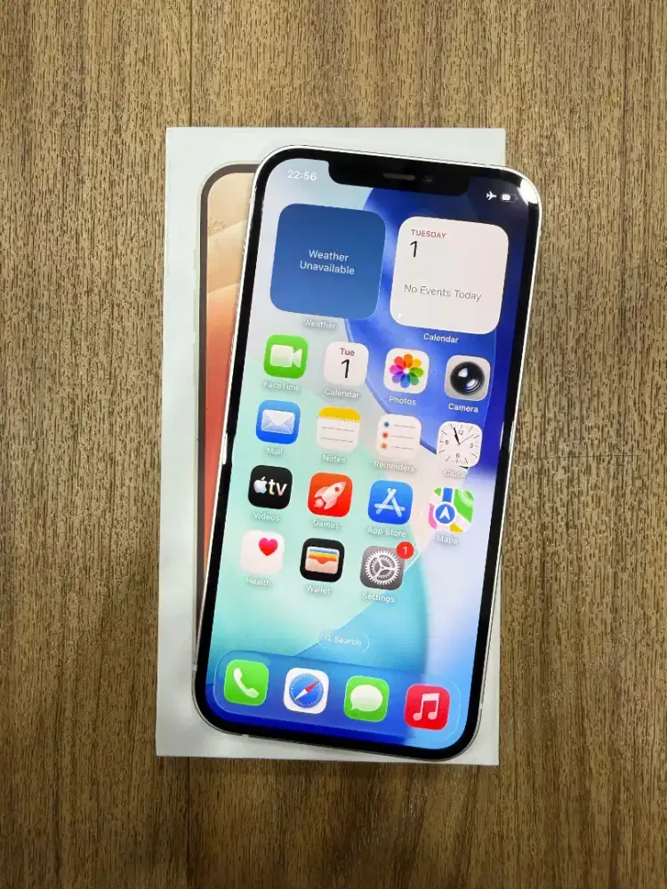iPhone 12 128gb white (inter)