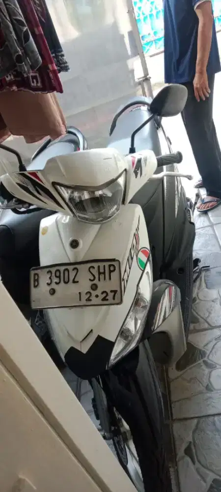 Jual ajah Yamaha Mio j THN 2012 pajak hidup mesin jos bisa nego