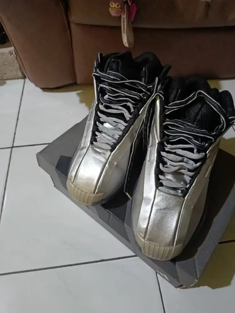 Sepatu Basket Adidas Crazy One Kobe