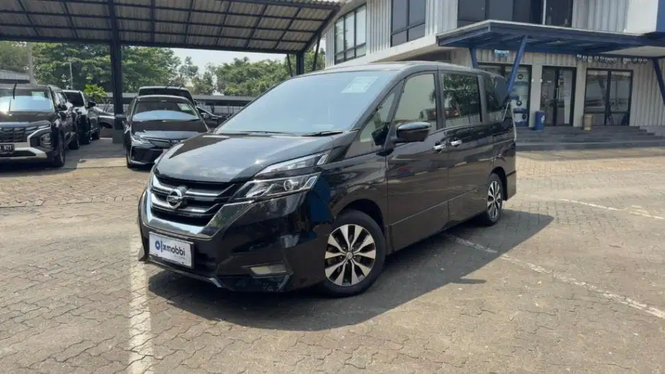 Nissan Serena 2.0 Highway Star Bensin-AT 2022