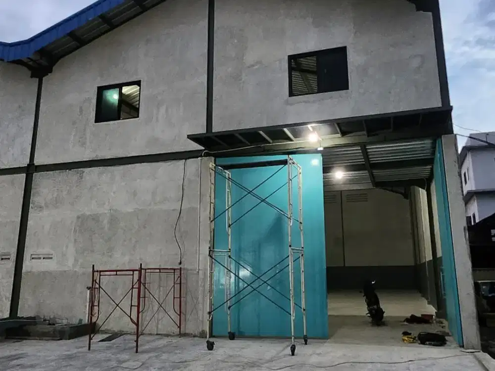 Disewakan Gudang Baru Tegal Alur Kalideres, LB 360M², Akses Container 40Ft, Harga : Rp 380 Juta/Thn Nett