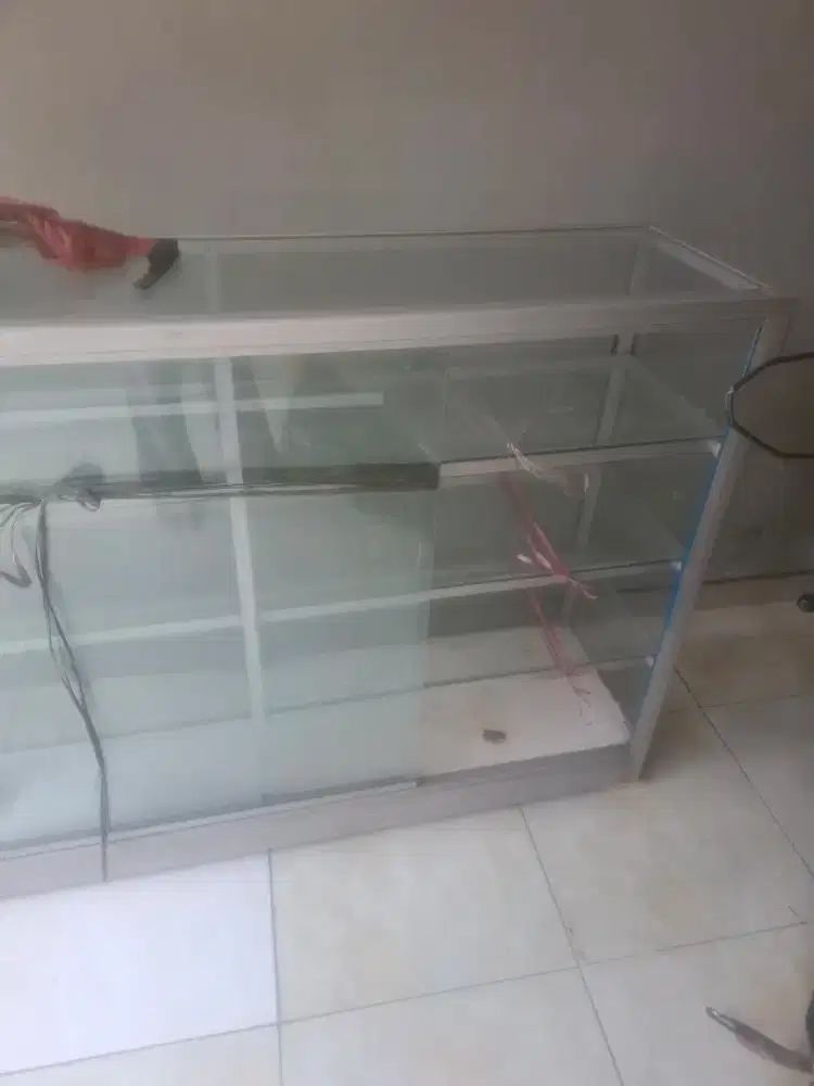 Jual Etalase Second