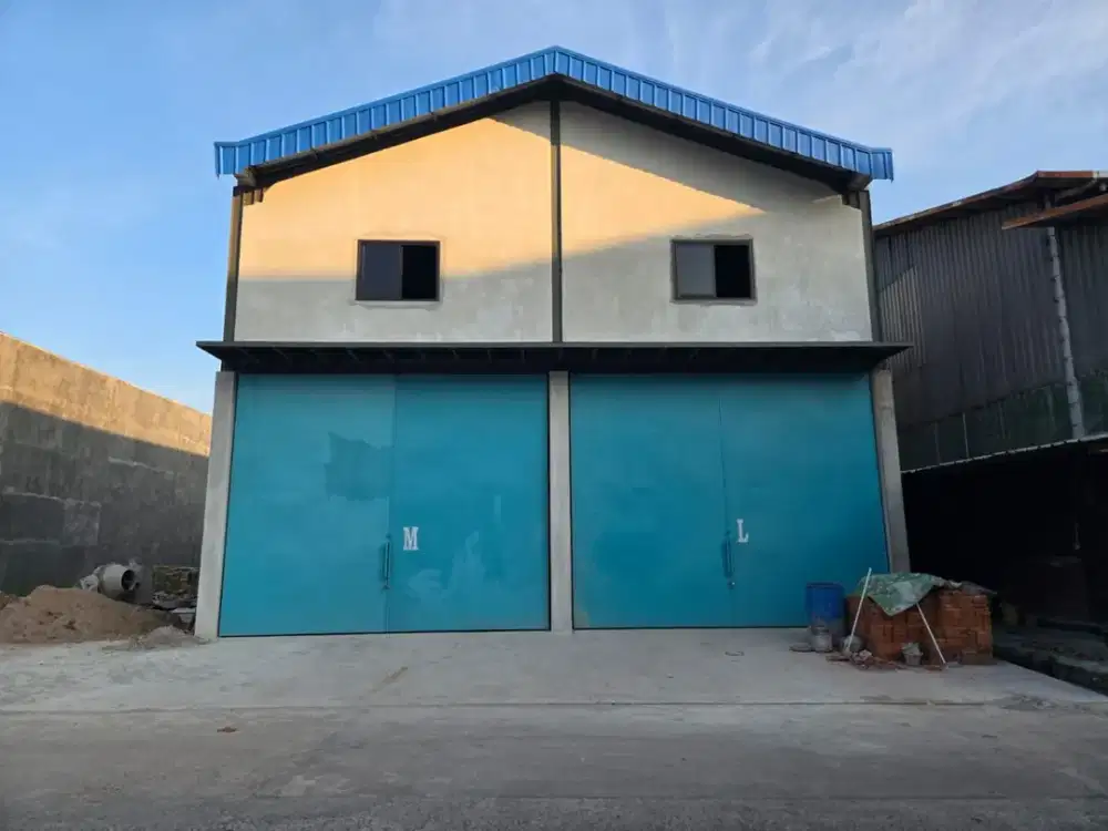 Disewakan Gudang Baru Tegal Alur Kalideres, Ready 4 Unit, LB 180m², Akses Container 40ft, Harga : Rp 200 Juta/Thn Nett