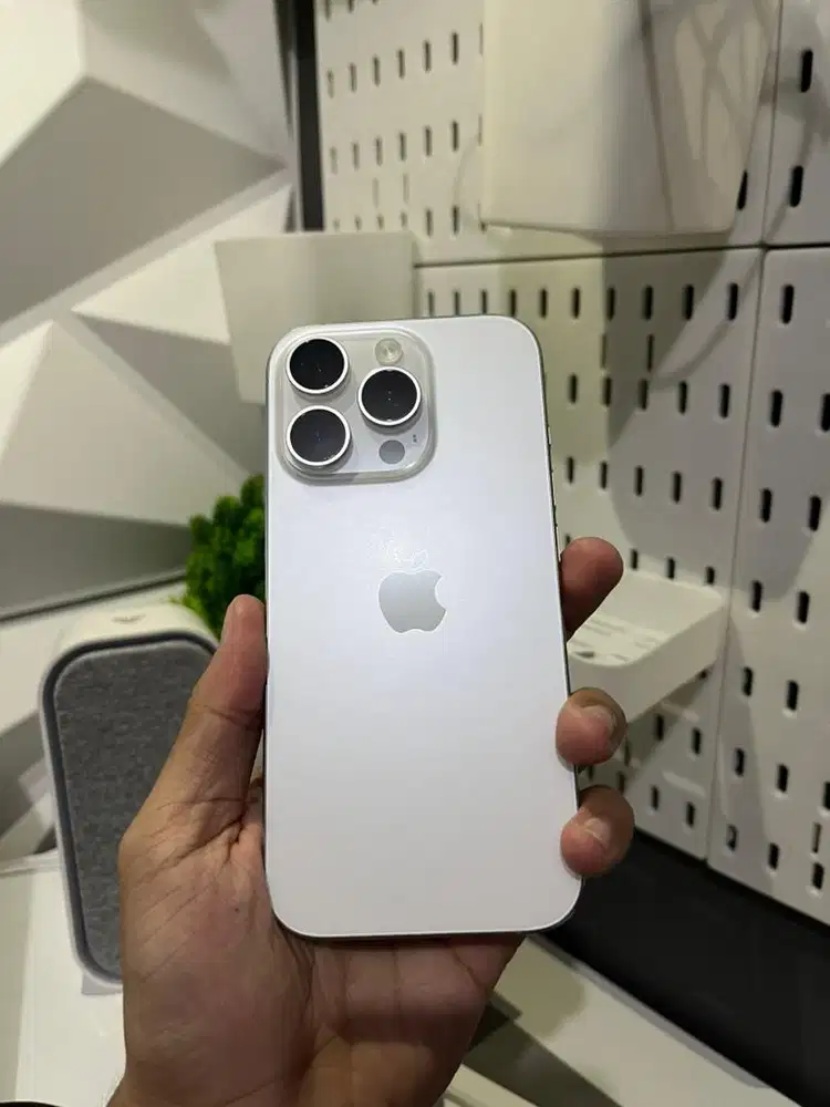 IPHONE 16 PRO 256GB WHITE TITANIUM