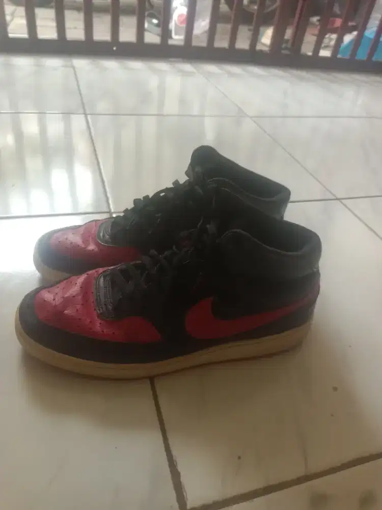 sepatu nike court vision mid