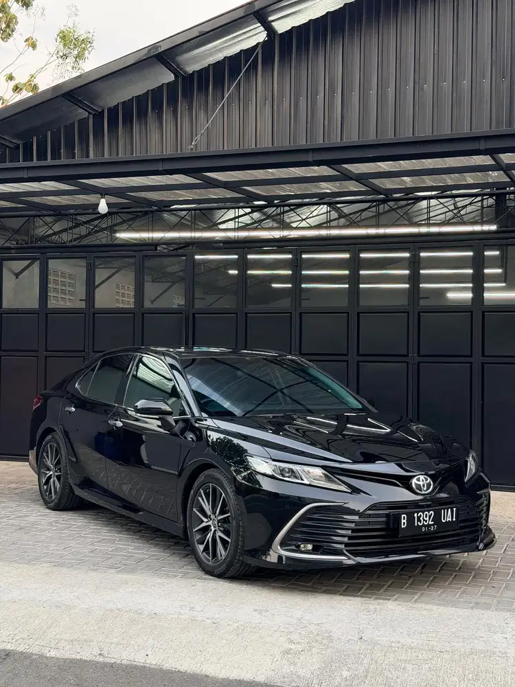 (DP 50 JT) TOYOTA CAMRY 2.5 V AT 2022 FACELIFT SUNROOF BLACK ON BLACK