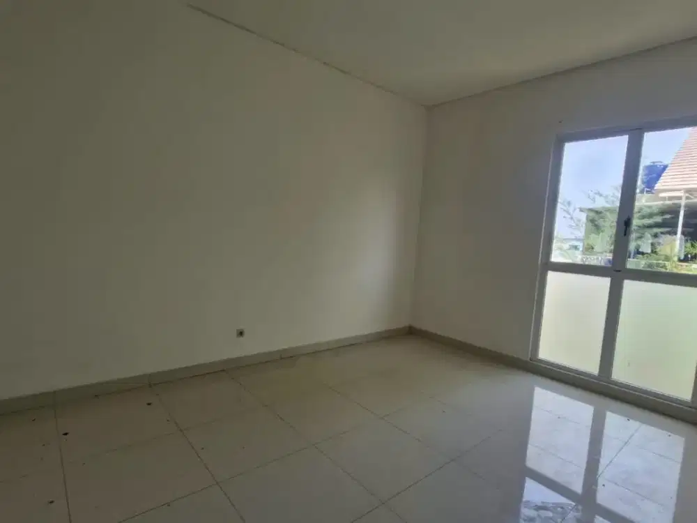 Disewa Rumah Luas 4+1 KT, LT 240m² di Cluster Palm Spring Jakarta Garden City | 030 CO 028
