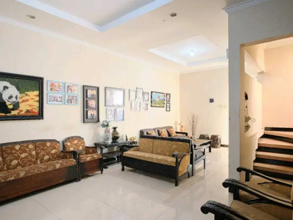 REV.A1070 Rumah Grand Semanggi Wonorejo Lokasi Nyaman Untuk Keluarga, Murah
