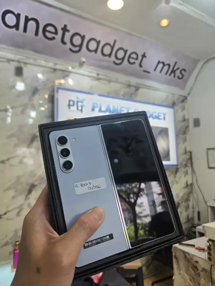 Samsung fold 5 12/256