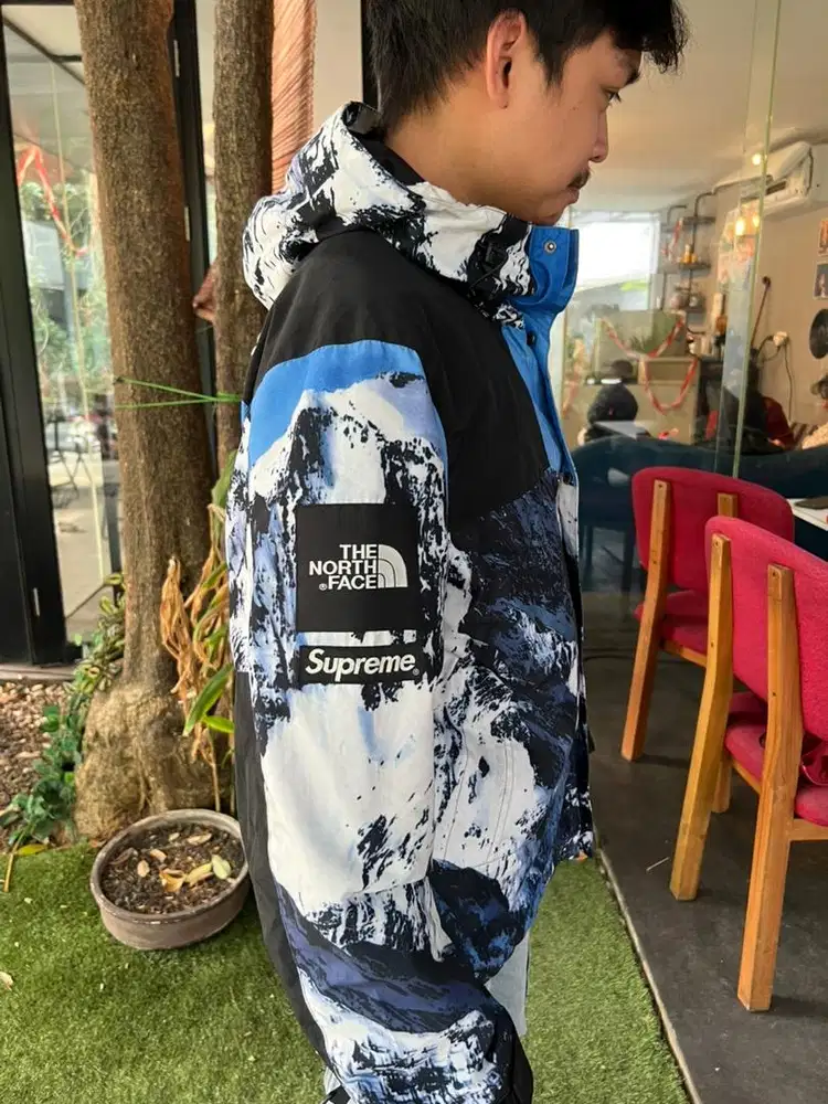Jual TNF X SUPREME