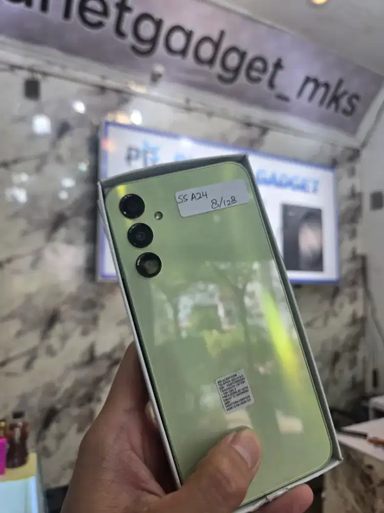 Samsung A24 8/128