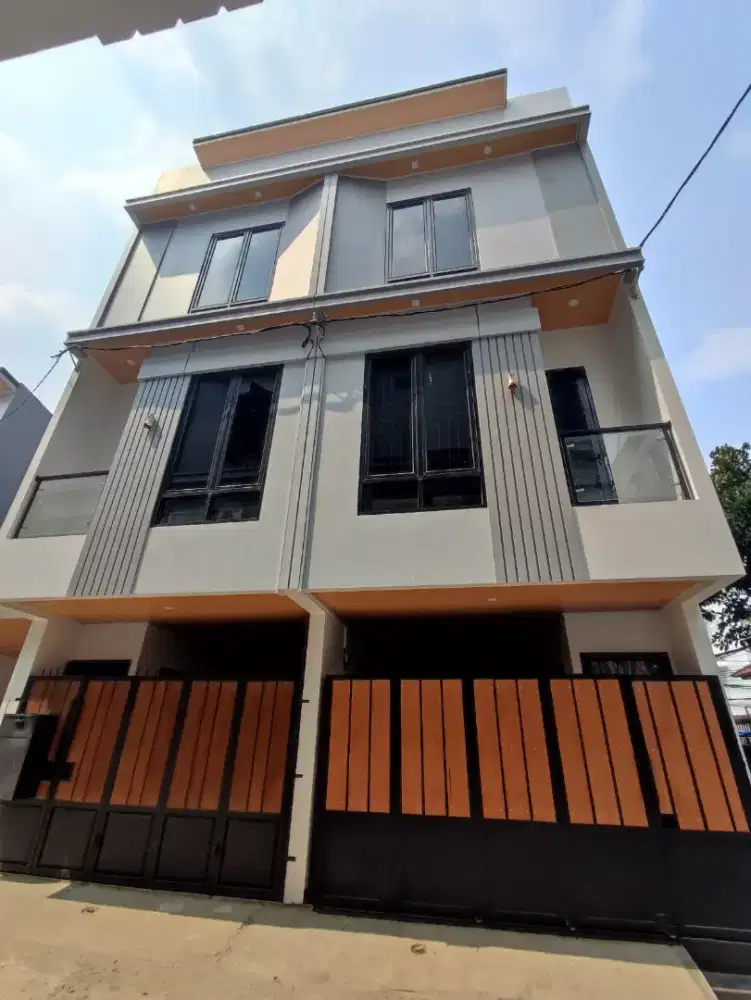 Rumah kantor di jual di Rawasari Cempaka putih Jakarta pusat