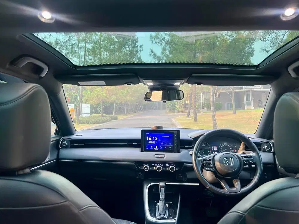 TERMURAH JUAL CEPAT ALL NEW HONDA HRV SE 2023 MATIC HR V TWO TONE