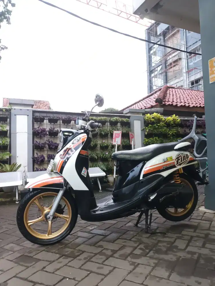 Yamaha Fino karbu