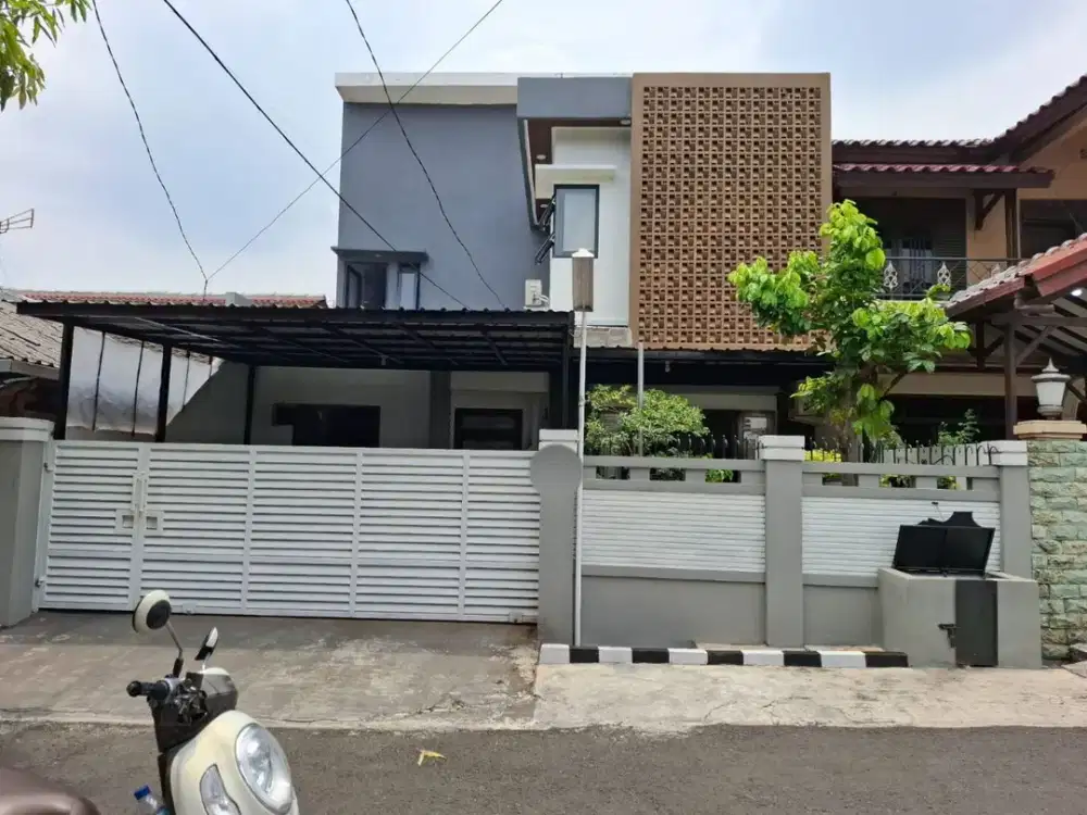 Rumah dijual Murah Mewah, 2 Lantai Galaxy, Bekasi dekat Tol Barat