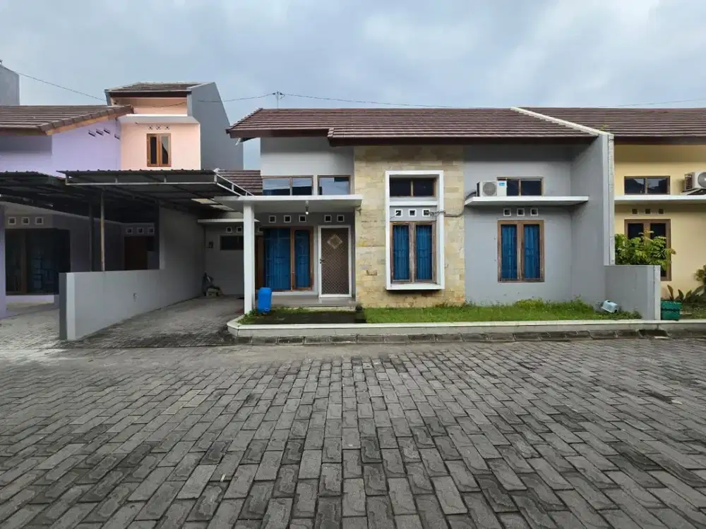Rumah Bagus Bersih Siap Pakai di Cluster Elite Madegondo Solo Baru