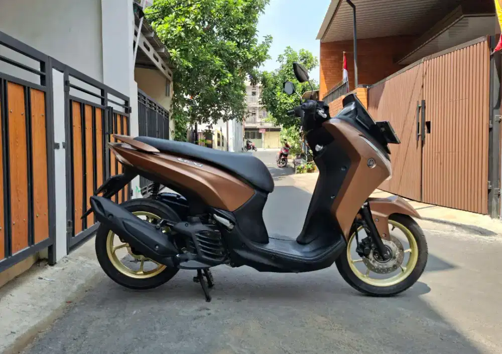 Yamaha Lexi S Keyless 125 MULUSSS Surat Lengkap