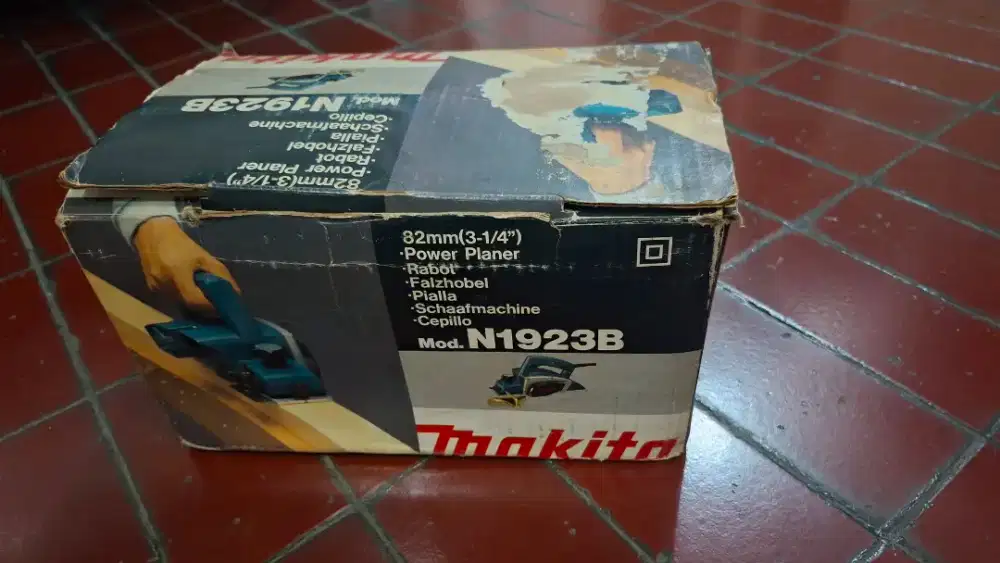 Mesin Serut Planer MAKITA  N1923B (82mm)