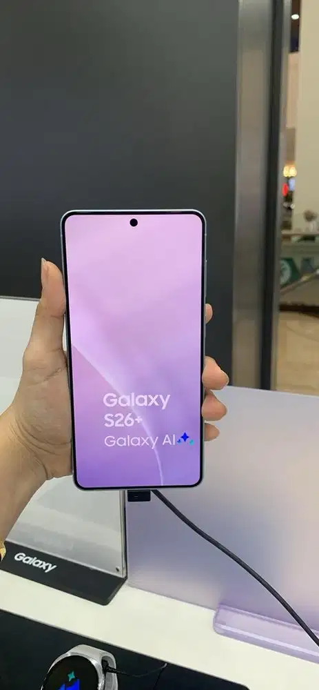 Samsung Galaxy S26 +